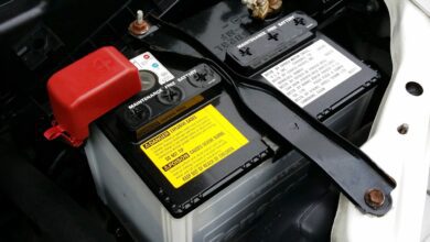 Ersetzen einer Autobatterie: Schritt-für-Schritt-Anleitung